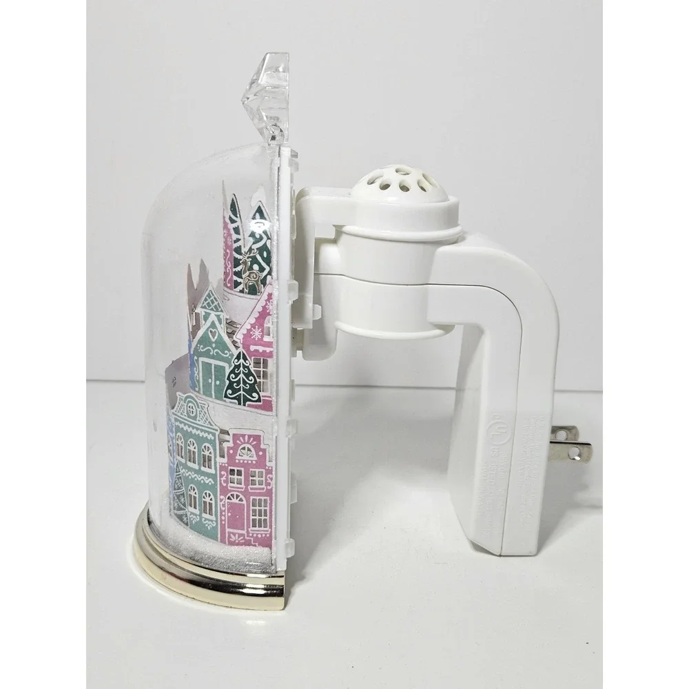 Bath & Body Works Holiday Village Cloche Nightlight Wallflowers Fragrance Plug